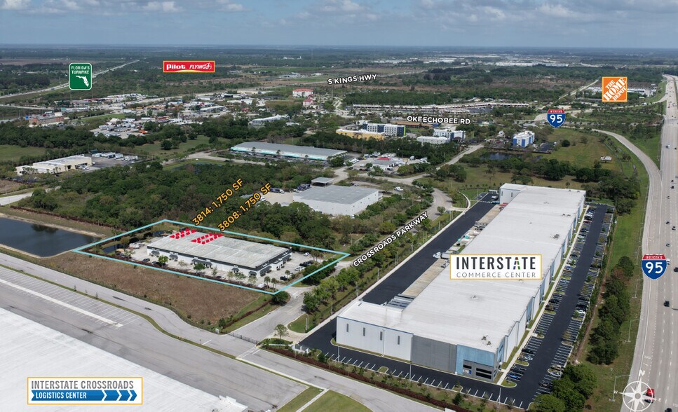 3802-3815 Crossroads Pky, Fort Pierce, FL à louer - Photo de l’immeuble – Image 3 sur 6
