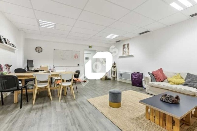 Plus de détails pour Bureau à louer