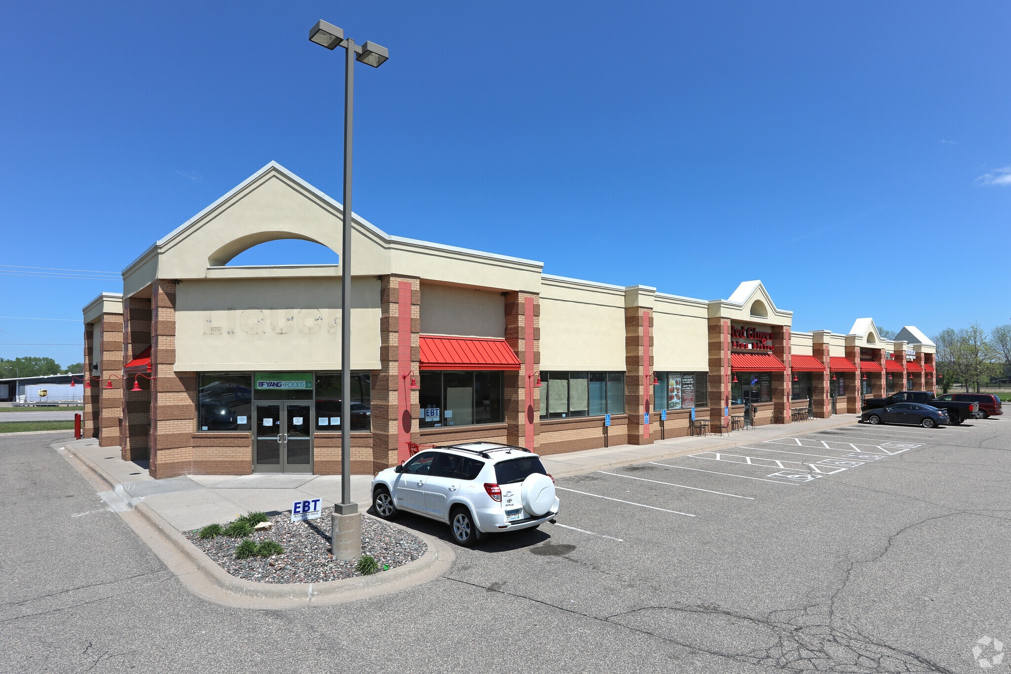 5999 Rice Creek Pky, Shoreview, MN à vendre Photo principale– Image 1 sur 2