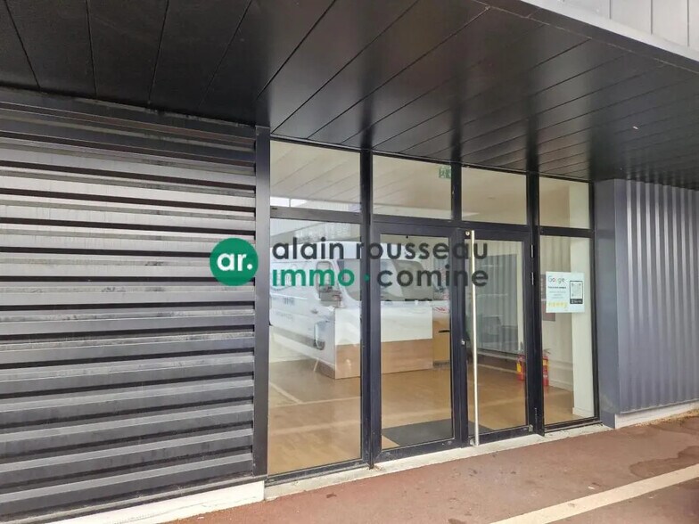 Local commercial dans Cholet à louer - Photo de l’immeuble – Image 2 sur 8