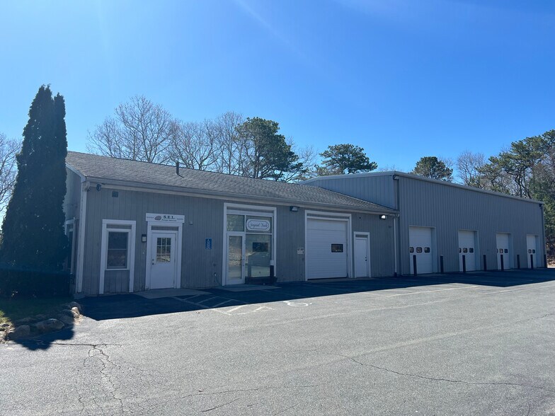 7 Colonel Dr, Bourne, MA à vendre - Photo de l’immeuble – Image 2 sur 36