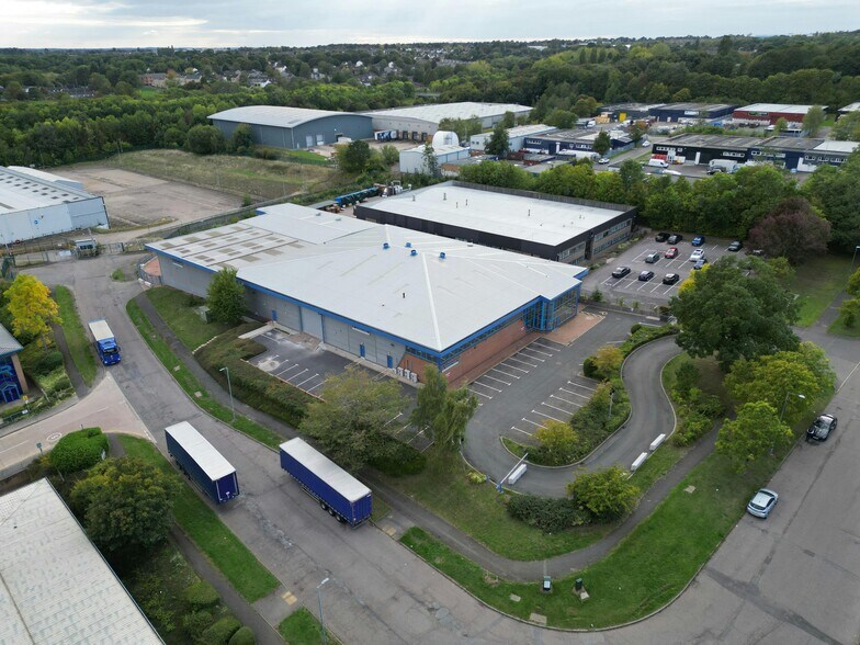 South Portway Clos, Northampton à louer - Photo de l’immeuble – Image 1 sur 2