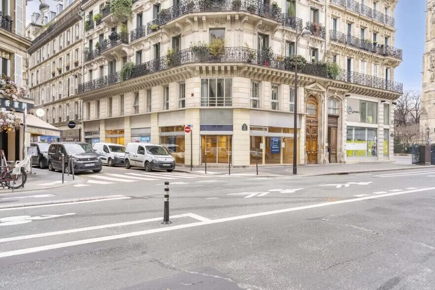 37 Rue De Rivoli, Paris à louer - Photo de l’immeuble – Image 3 sur 20