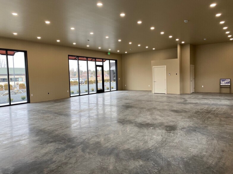 1174 Alturas Dr, Moscow, ID à louer - Photo de l’immeuble – Image 3 sur 5