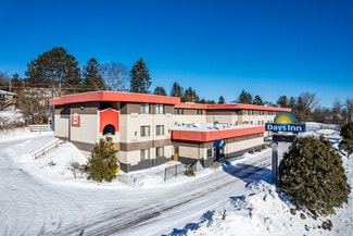 Plus de détails pour 2211 London Rd, Duluth, MN - Hôtellerie à vendre