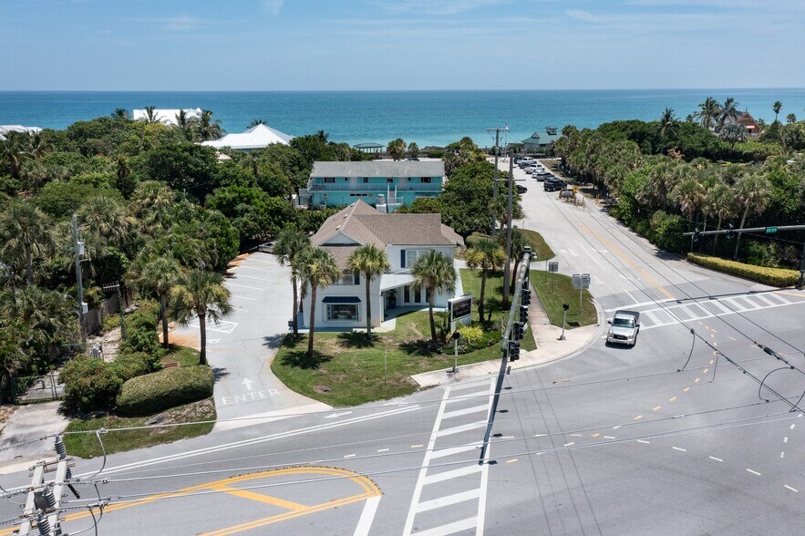 9300 N A1A, Vero Beach, FL à vendre - Photo de l’immeuble – Image 2 sur 22