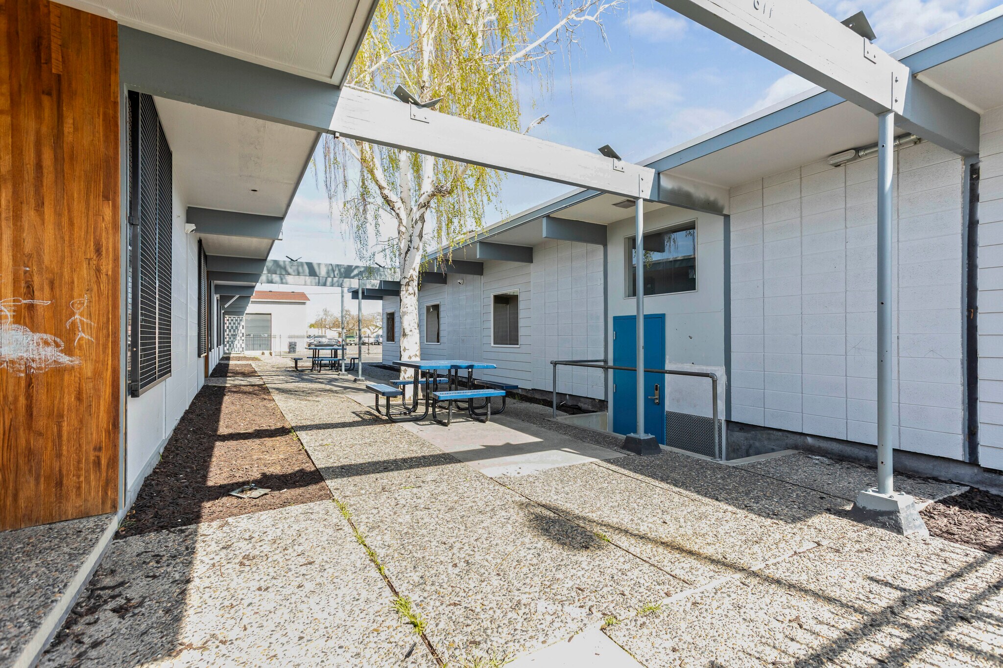 611 W Columbia St, Pasco, WA à vendre Photo de l’immeuble– Image 1 sur 31