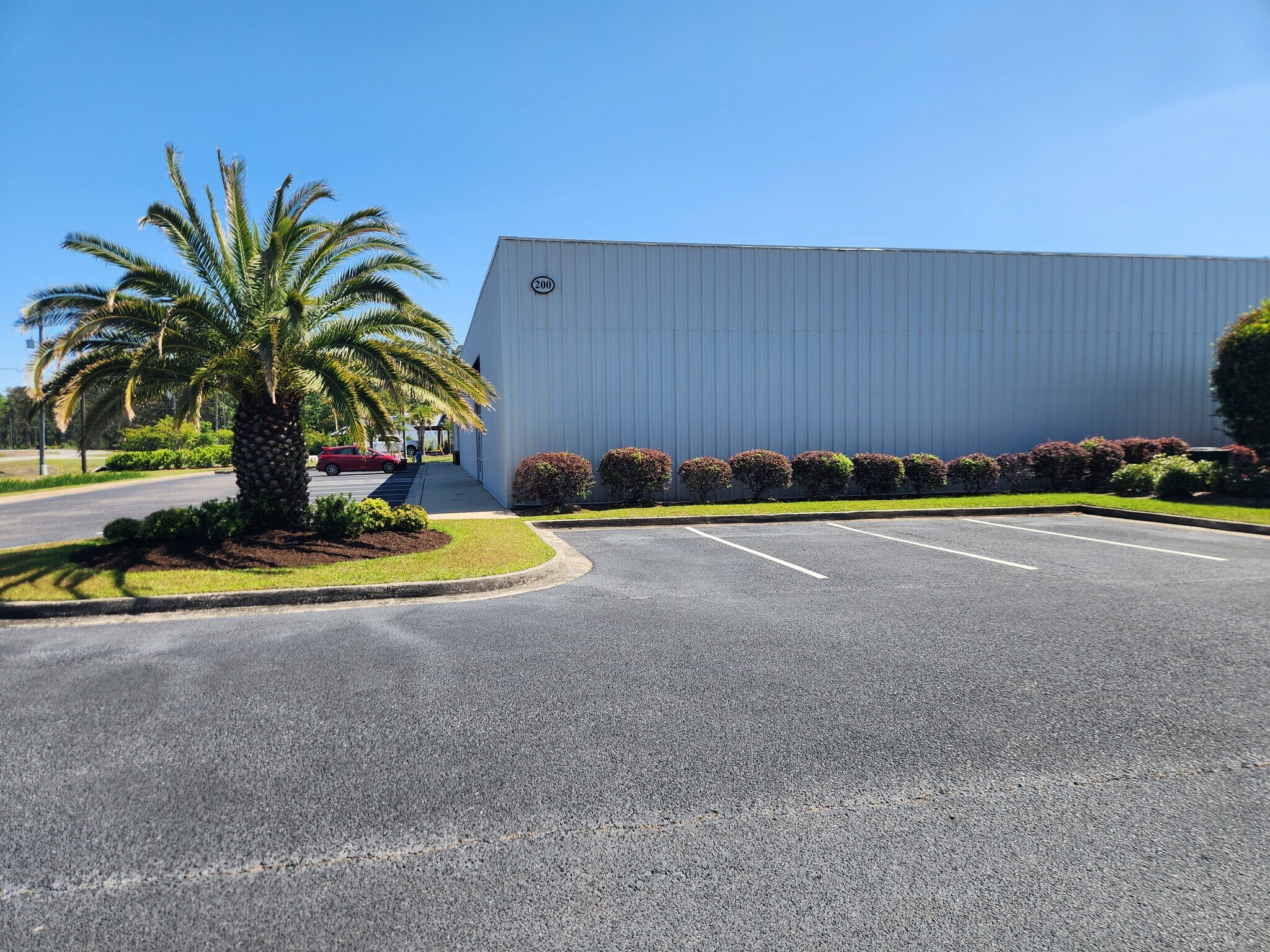 200 Commerce Center Dr, Brunswick, GA à vendre Photo principale– Image 1 sur 8