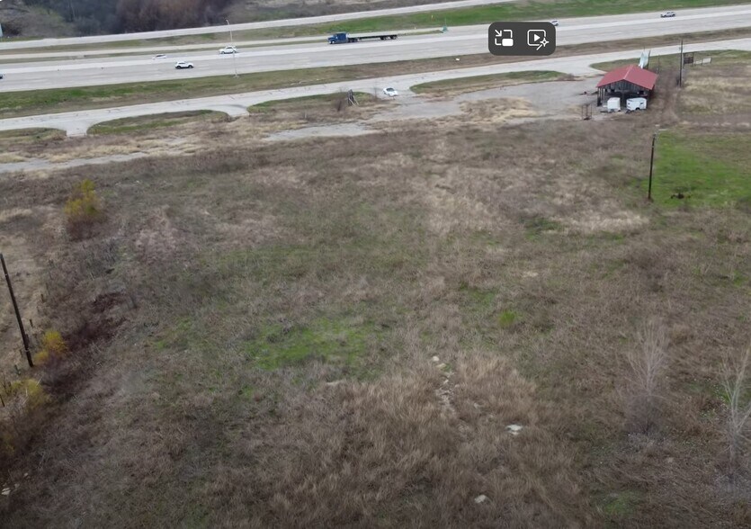 24246 N Interstate 35, West, TX à vendre - Photo de l’immeuble – Image 2 sur 4