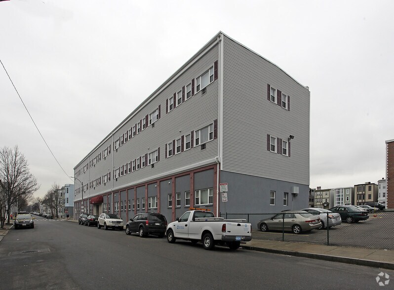 740 E 7th St, Boston, MA à vendre - Photo de l’immeuble – Image 2 sur 2