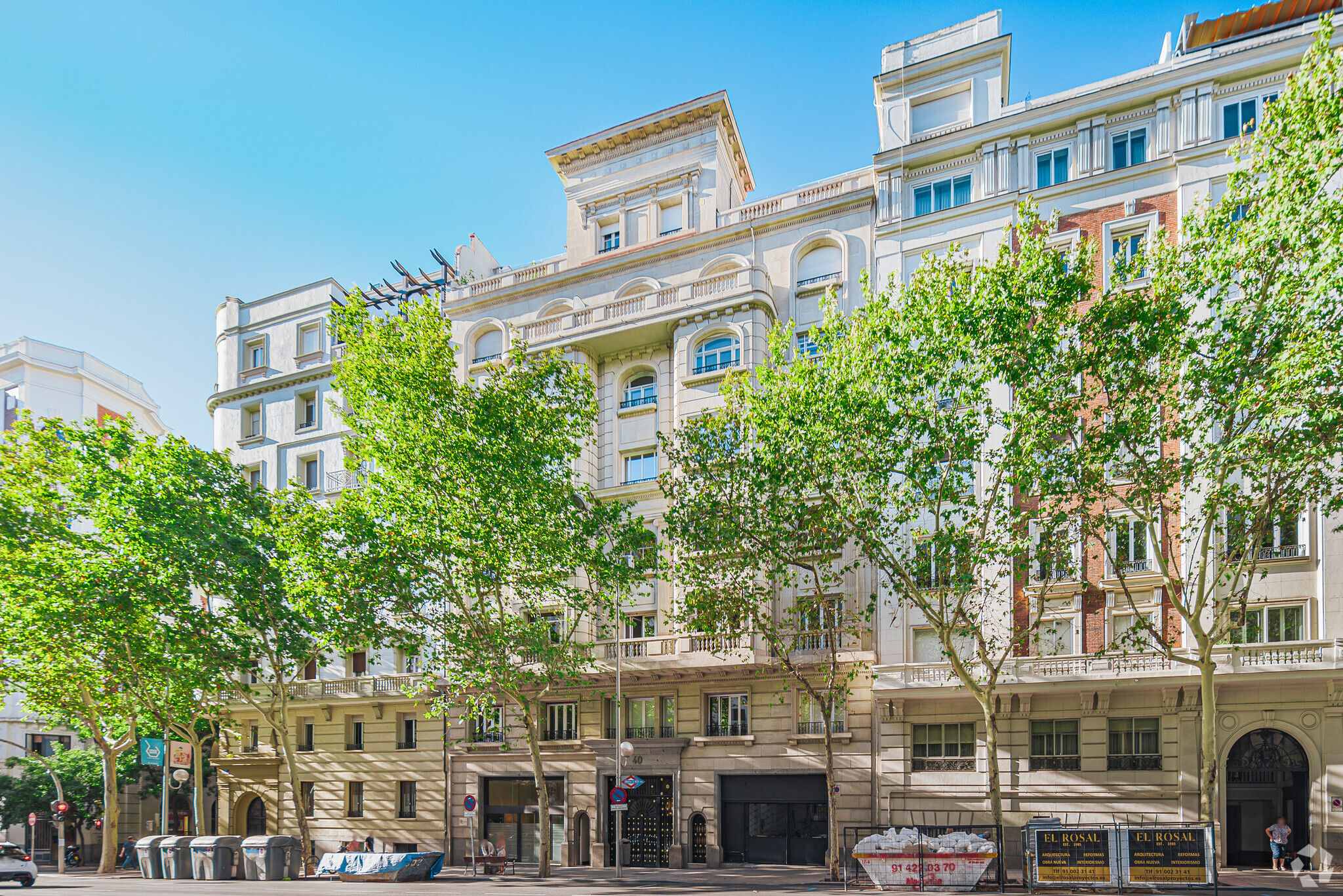 Immeuble residentiel dans Madrid, Madrid à vendre Photo principale– Image 1 sur 3