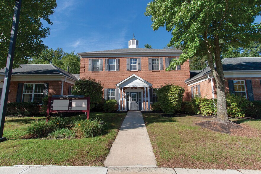 211 Commons Way, Princeton, NJ à louer - Photo de l’immeuble – Image 3 sur 16