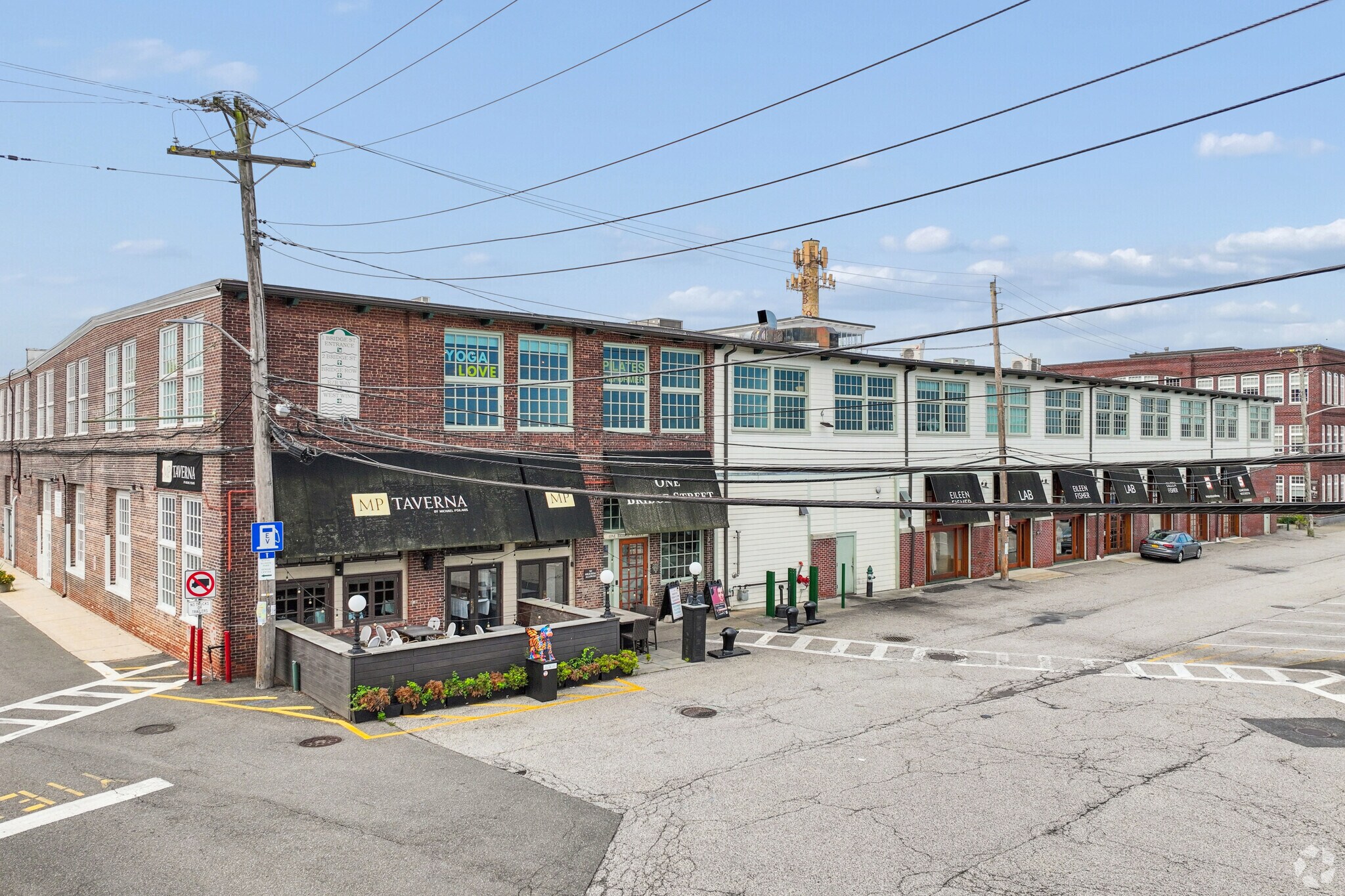 1 Bridge St, Irvington, NY à louer Photo de l’immeuble– Image 1 sur 12