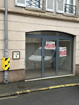 Plus de détails pour Local commercial à louer