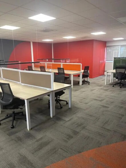 Bureau dans Le Mans à louer - Photo de l’immeuble – Image 1 sur 8