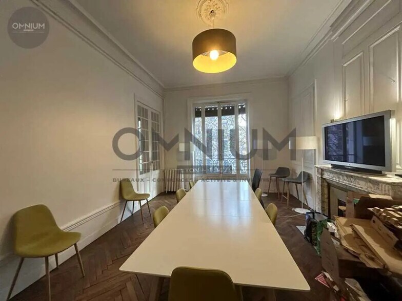 Bureau dans Lyon à louer - Photo de l’immeuble – Image 3 sur 5