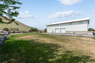4771 W Van Giesen St, West Richland, WA à vendre Photo de l’immeuble– Image 2 sur 4