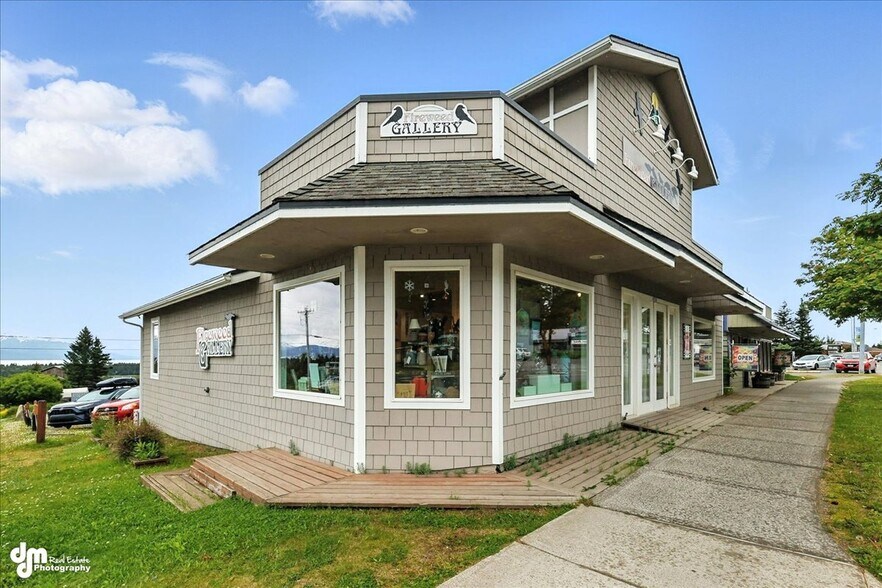 475 E Pioneer Ave, Homer, AK à vendre - Photo de l’immeuble – Image 2 sur 38