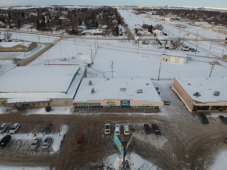 87 Broadway St W, Yorkton, SK à vendre - Photo de l’immeuble – Image 3 sur 4