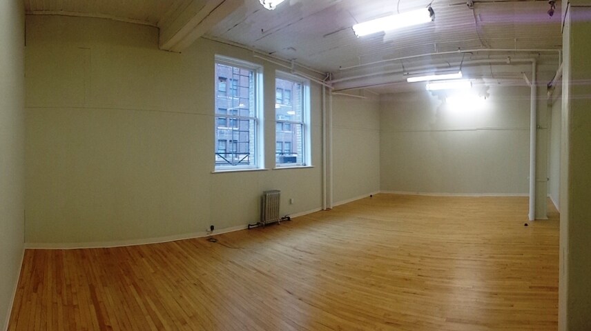 54-70 Arthur St, Winnipeg, MB à louer - Photo de l’immeuble – Image 2 sur 9