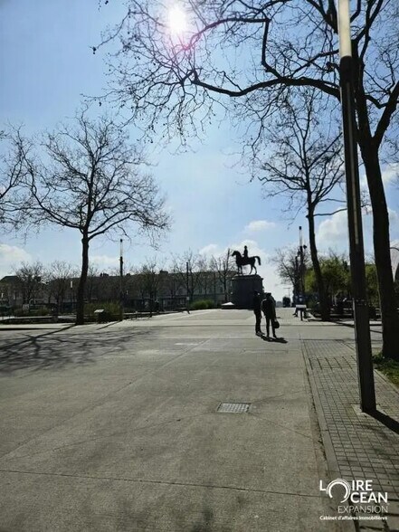 Local commercial dans La Roche-sur-Yon à louer - Photo de l’immeuble – Image 2 sur 9