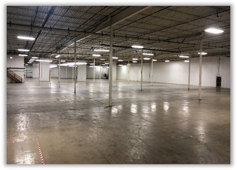 1700 Kiefer Dr, Zion, IL à louer - Photo de l’immeuble – Image 3 sur 11