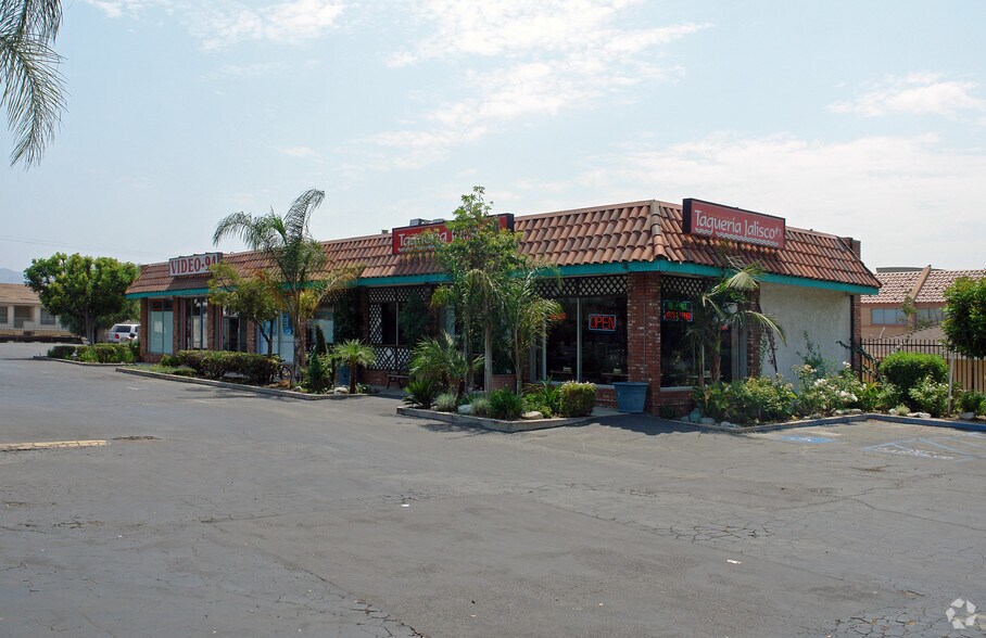 1750-1788 E Los Angeles Ave, Simi Valley, CA à louer - Photo principale – Image 2 sur 7