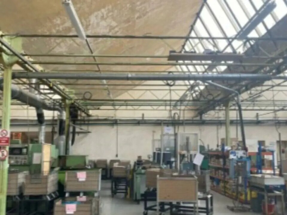 Industriel/Logistique dans Saint-Félicien à vendre Photo de l’immeuble– Image 1 sur 4