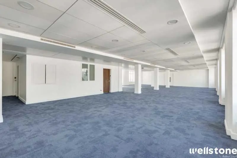 Boulevard Poissonnière, Paris à louer - Photo de l’immeuble – Image 2 sur 10