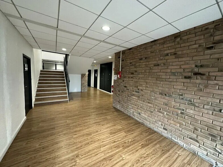 Bureau dans Lingolsheim à louer - Hall d’entrée – Image 2 sur 6