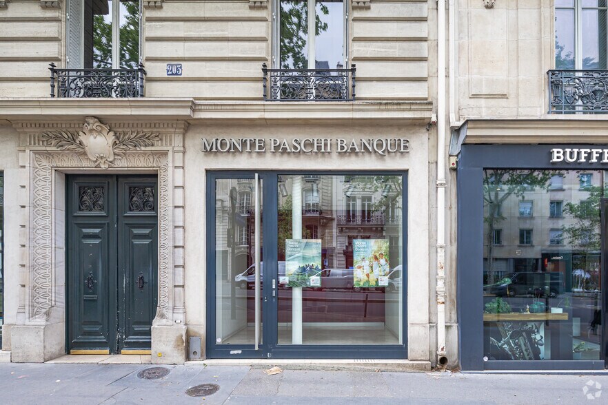 Immeuble residentiel dans Paris à vendre - Photo de l’immeuble – Image 2 sur 3