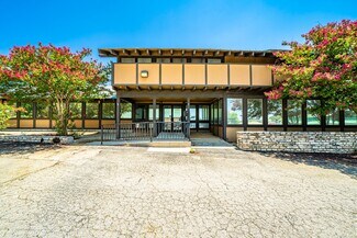 Plus de détails pour 2125 Sidney Baker St, Kerrville, TX - Local commercial à vendre