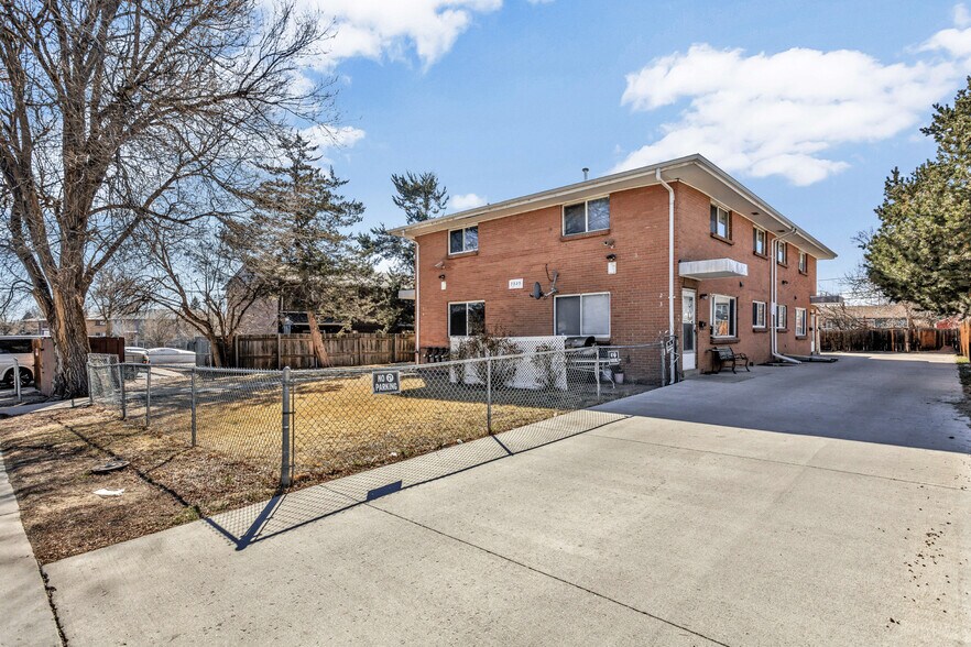 7325 Tennyson St, Westminster, CO à vendre - Photo de l’immeuble – Image 2 sur 20