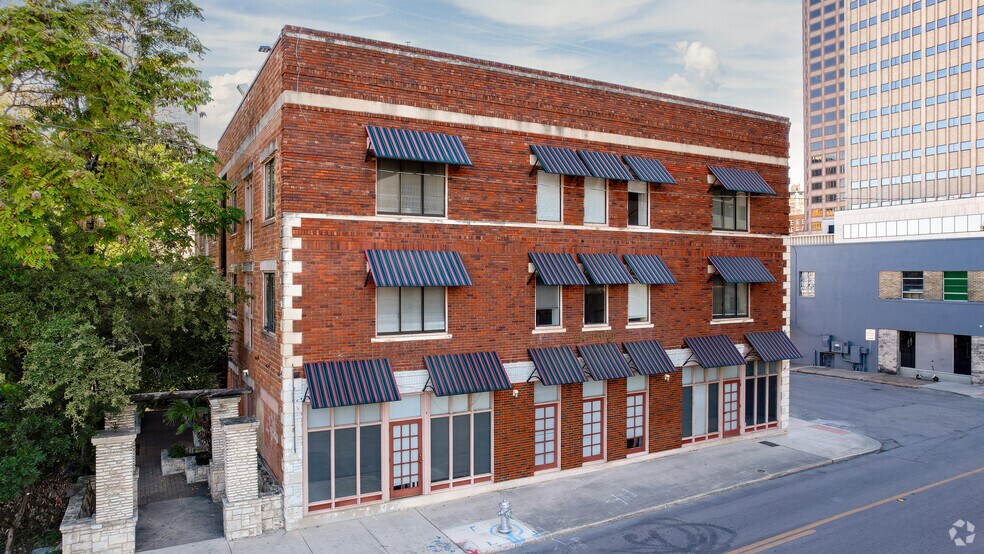 454 Soledad St, San Antonio, TX à louer - Photo de l’immeuble – Image 1 sur 11