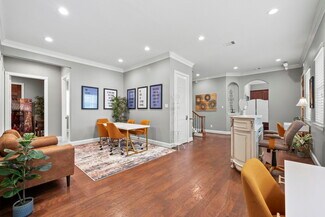 Plus de détails pour 303 Longmire Rd, Conroe, TX - Bureau à vendre