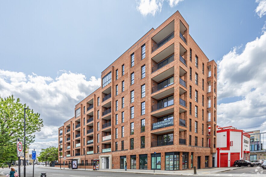 Highgate Rd, Londres à vendre - Photo principale – Image 1 sur 4