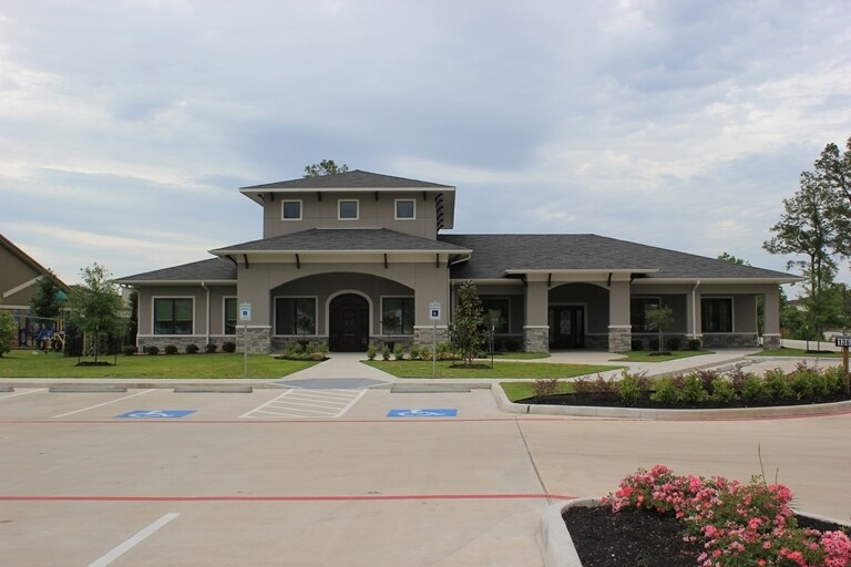 13621 Will Clayton Pky, Humble, TX à louer - Photo de l’immeuble – Image 1 sur 21