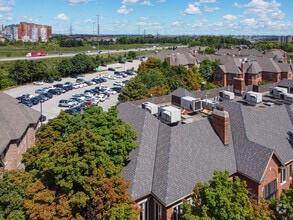 4257-4265 Sherwoodtowne Blvd, Mississauga, ON - VUE AÉRIENNE  vue de carte