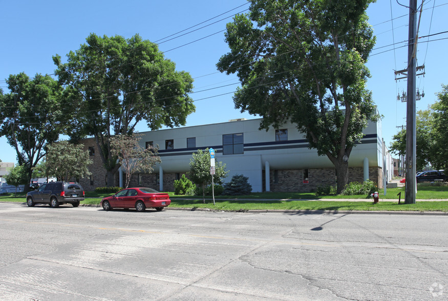 2645 26th Ave S, Minneapolis, MN à louer - Photo de l’immeuble – Image 2 sur 9