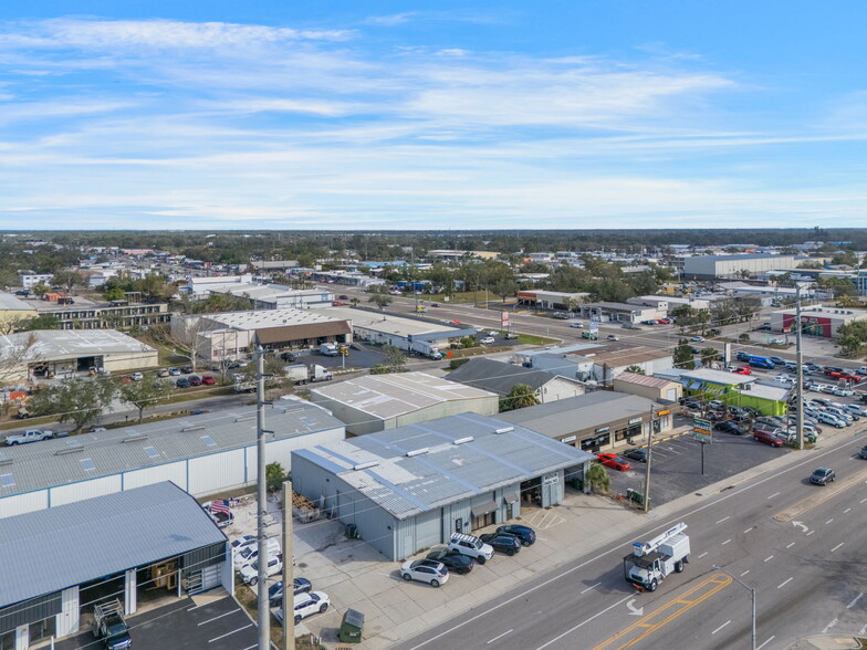 1925 12th St, Sarasota, FL à louer - Photo de l’immeuble – Image 1 sur 12