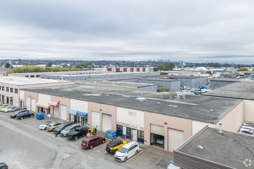 11071 Bridgeport Rd, Richmond, BC à louer - Photo de l’immeuble – Image 3 sur 3