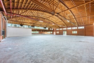 2440 S Sepulveda Blvd, Los Angeles, CA à louer Photo intérieure– Image 1 sur 12