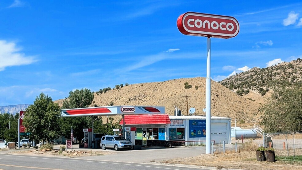 124 W Brontosaurus Blvd, Dinosaur, CO à vendre - Photo principale – Image 1 sur 1