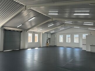 Plus de détails pour Dominion Way West, Worthing - Industriel/Logistique à louer