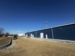 8343 Masters Rd, Indianapolis, IN à louer Photo intérieure– Image 2 sur 4