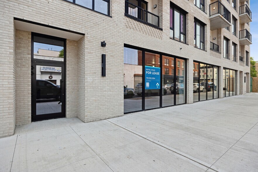 2605 Snyder ave, Brooklyn, NY à louer - Photo de l’immeuble – Image 1 sur 15