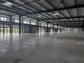 Local d’activités dans Avrainville à louer Photo intérieure– Image 2 sur 2