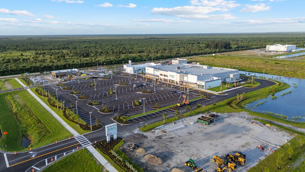 Malabar Road NW, Palm Bay, FL à louer - Photo de l’immeuble – Image 3 sur 5
