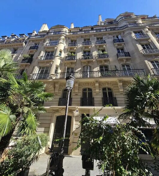 Bureau dans Paris à vendre - Photo de l’immeuble – Image 3 sur 11