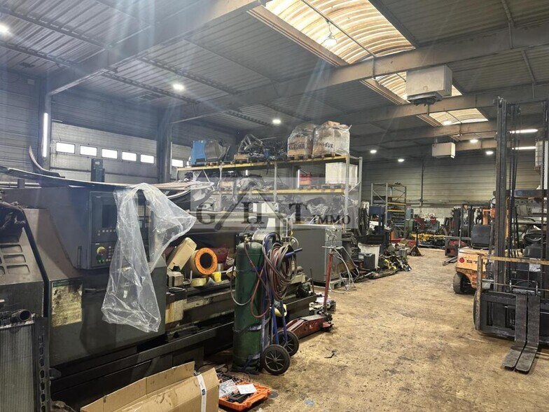 Industriel/Logistique dans Mitry-Mory à vendre - Photo intérieure – Image 1 sur 8